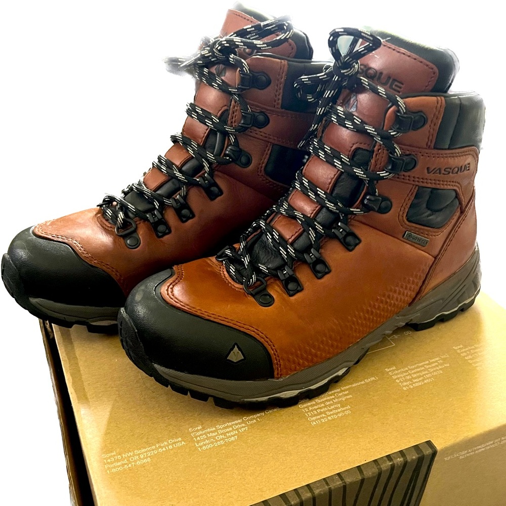 Vasque -St. Elias FG GTX
Women’s 7.5 Waterproof- Used One Time